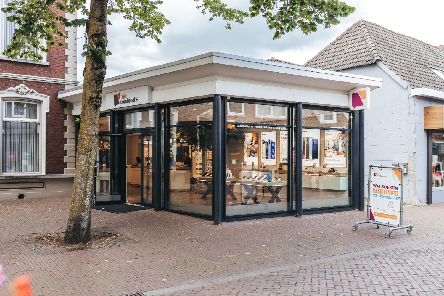 Telecombinatie Gemert Telecombinatie buiten